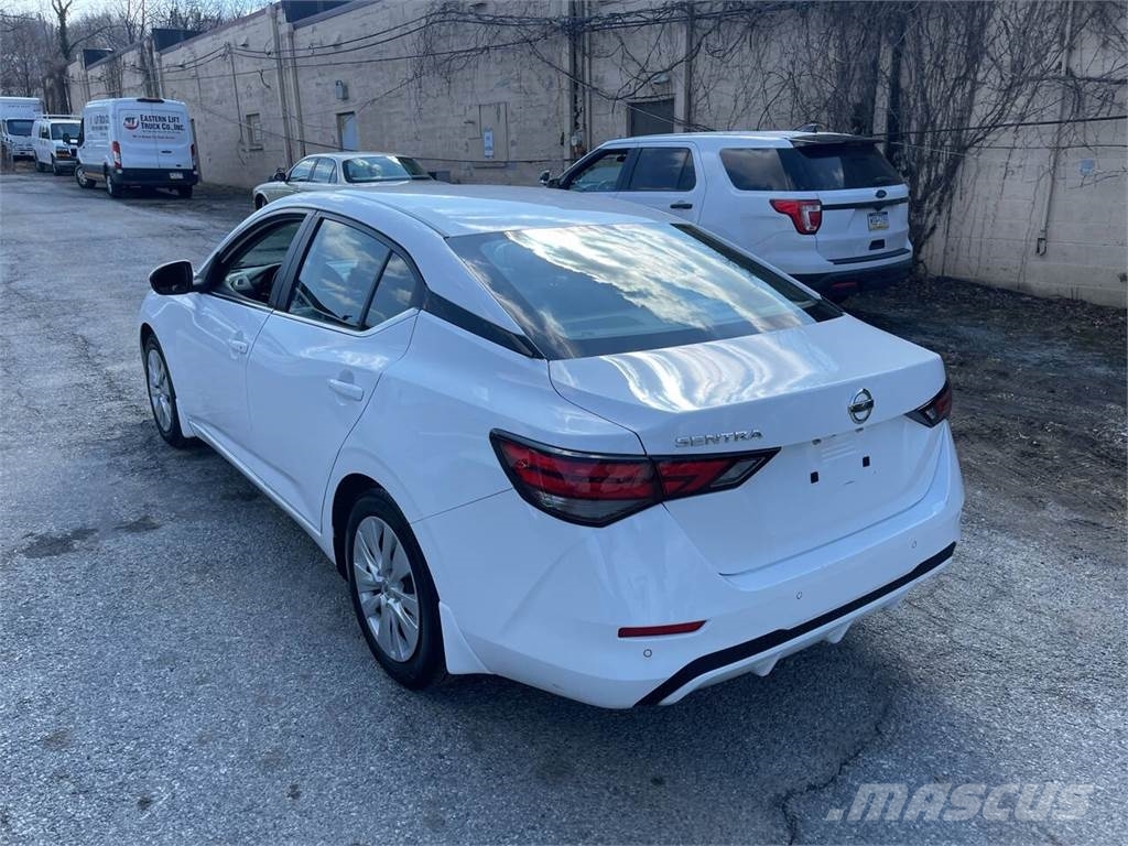 Nissan Sentra Voiture