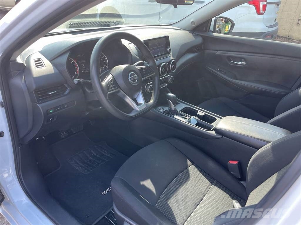 Nissan Sentra Voiture