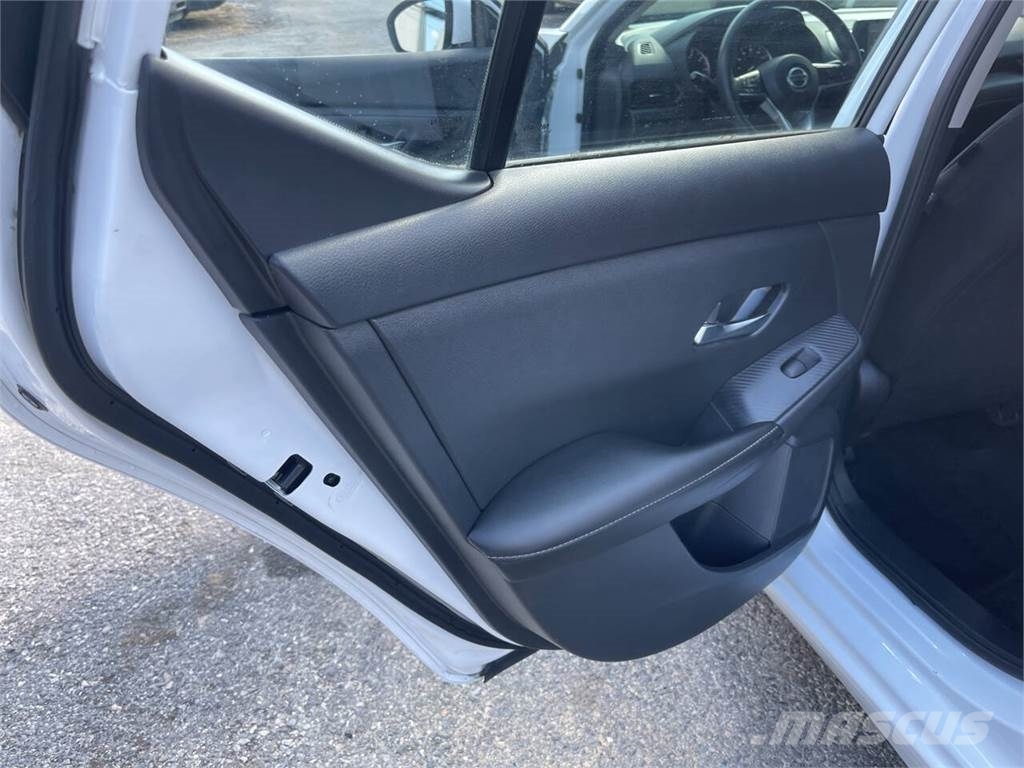 Nissan Sentra Voiture