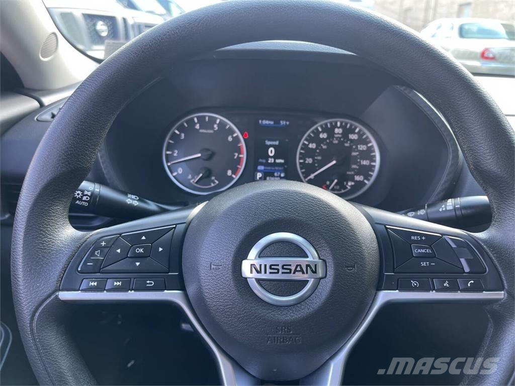 Nissan Sentra Voiture