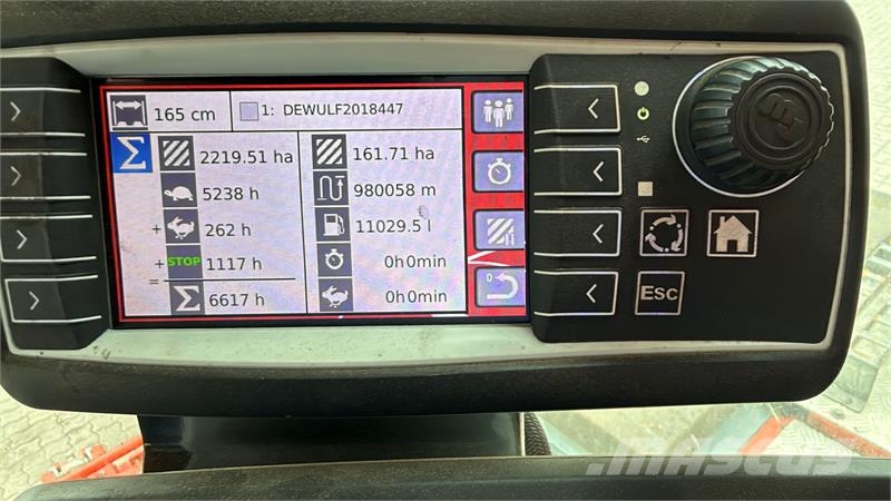 Dewulf RA3060 馬鈴薯收穫機和挖掘機