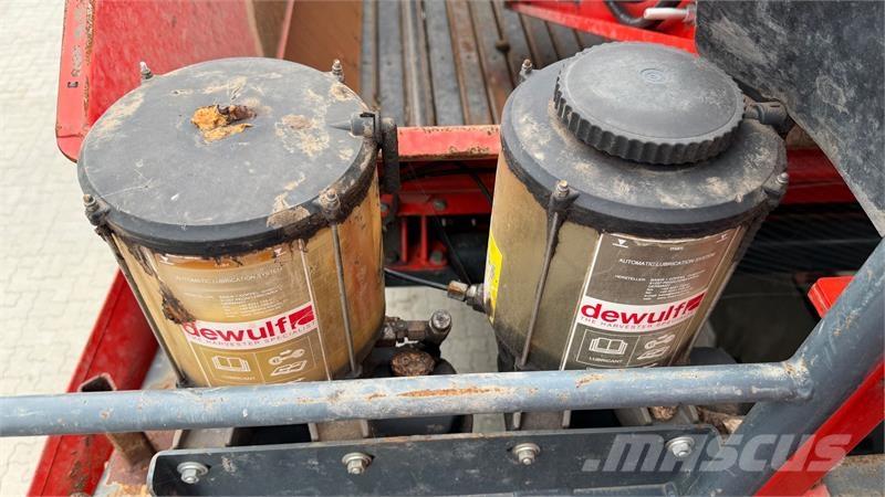 Dewulf RA3060 馬鈴薯收穫機和挖掘機