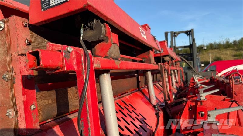 Kverneland UN-3300 Istutuskoneet