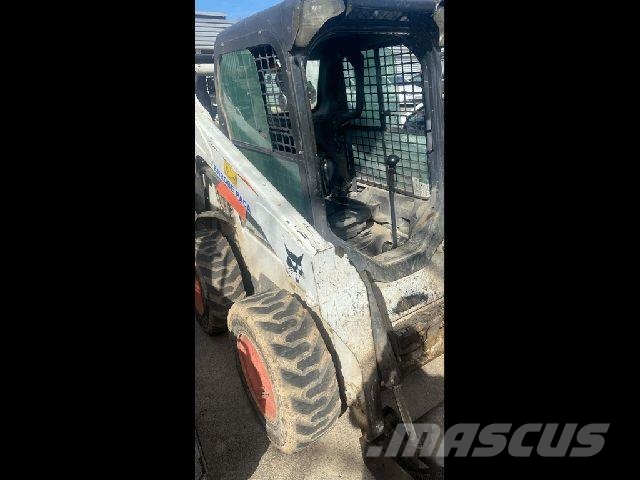 Bobcat S590 轮式装载机