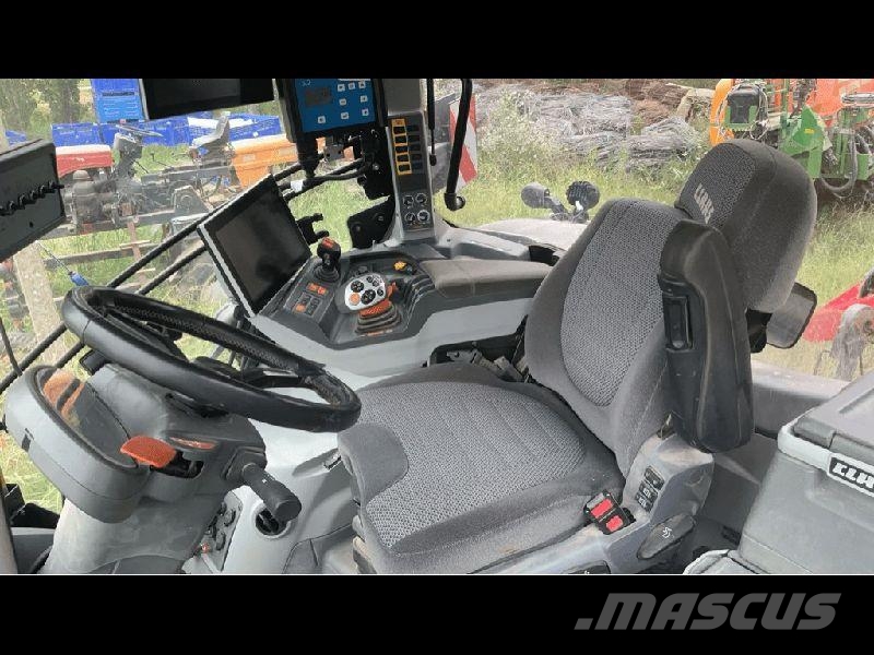 CLAAS AXION 930 TT 트랙터