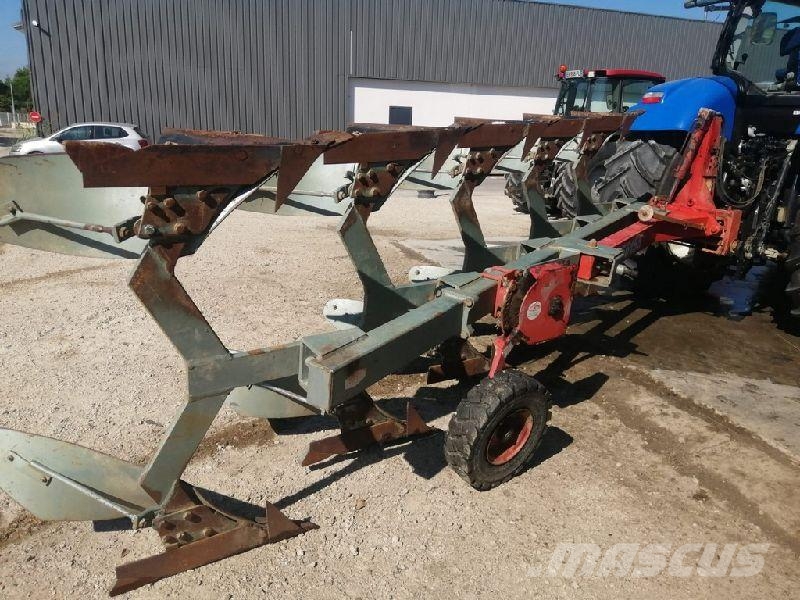 Fenet 5 CORPS Conventional ploughs
