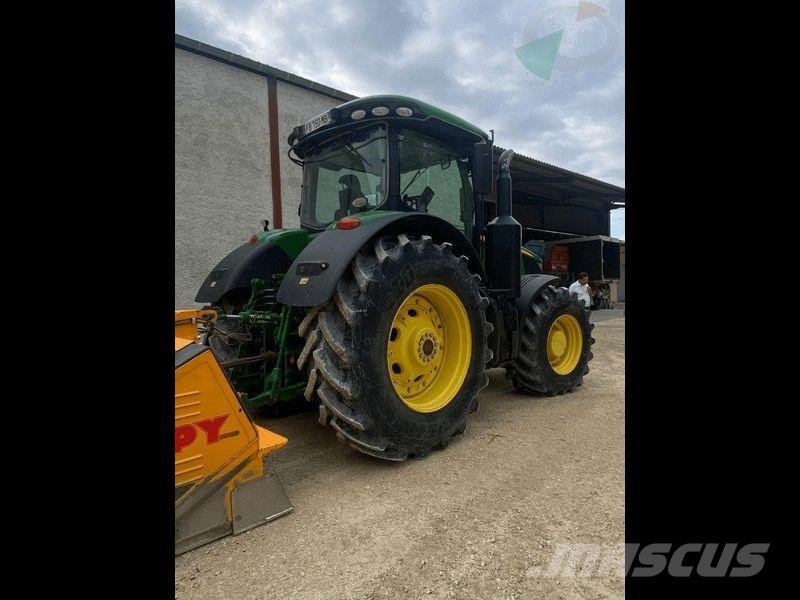 John Deere 7310R Tractors