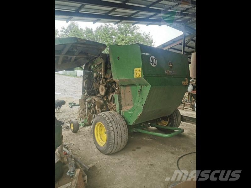 John Deere F441 M محزمات مستديرة
