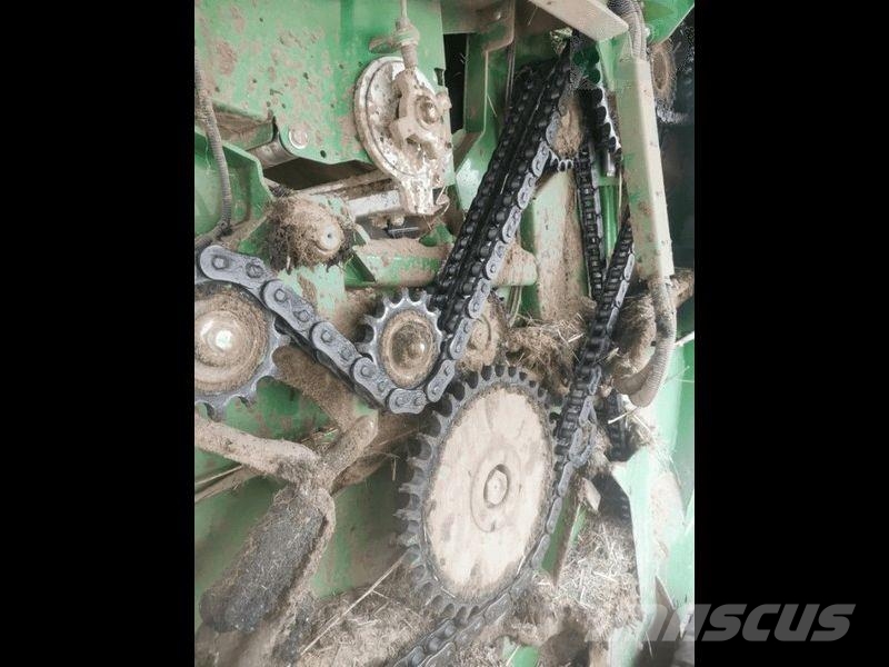 John Deere F441 M محزمات مستديرة