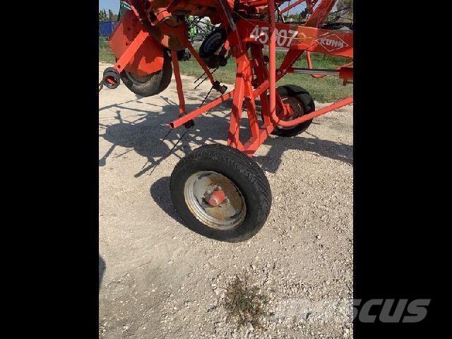 Kuhn GF 7802 T Okretači i sakupljači sena
