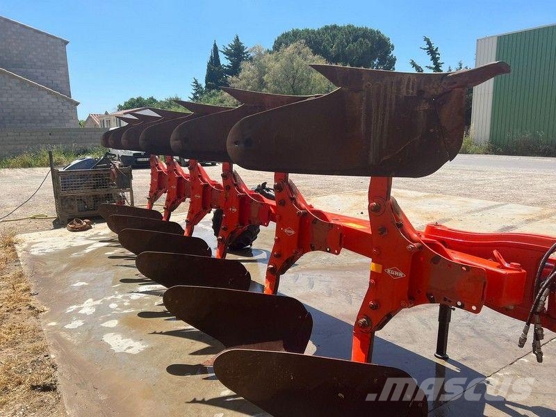 Kuhn VARI MASTER 153 Pulluklar