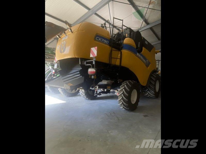 New Holland CX 7.90 ملحقات الحصادات