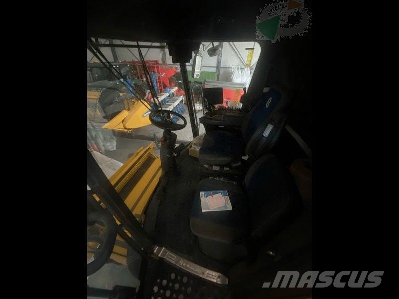 New Holland CX 7.90 ملحقات الحصادات