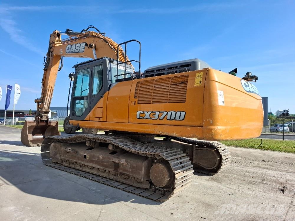 CASE CX370 حفارات زحافة