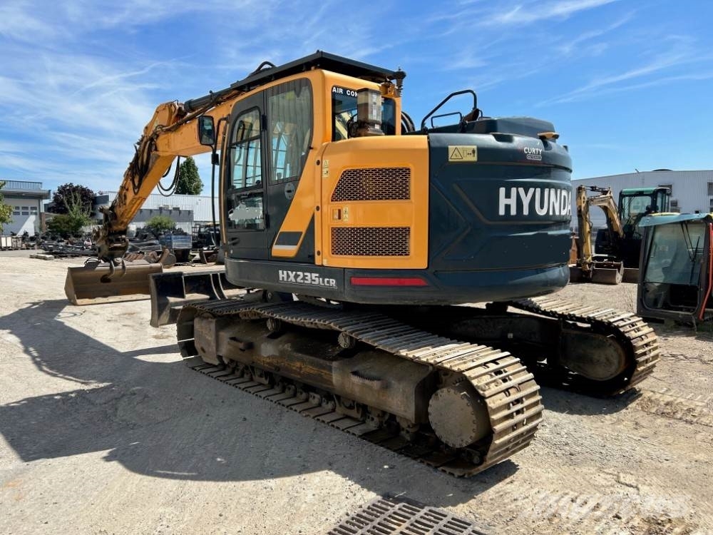 Hyundai HX235LCR Roomikekskavaatorid
