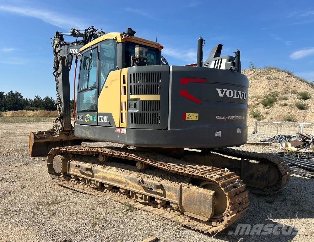 Volvo ECR235EL 大型油圧ショベル12t以上(パワーショベル・ユンボ)