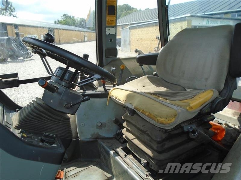 Case IH Maxxum 5130 Tractors
