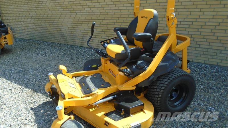 Cub Cadet XZ7 152I Demo Maskine kørt 19 Timer Tractores compactos