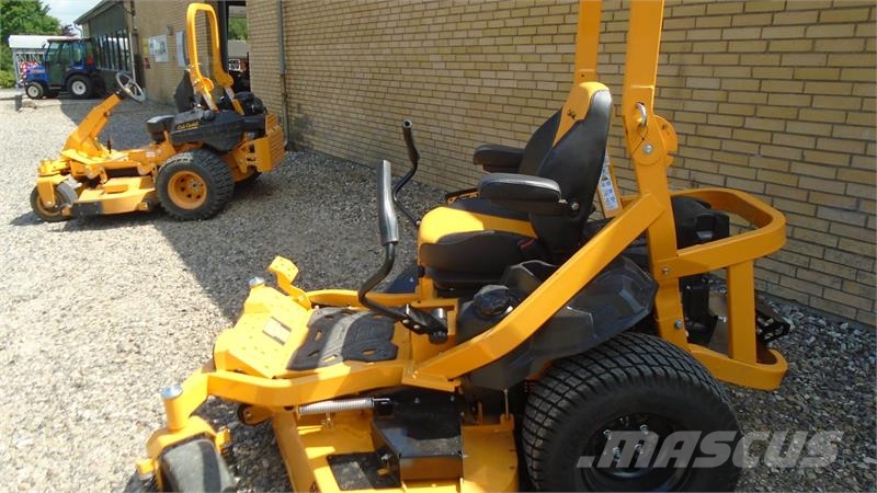 Cub Cadet XZ7 152I Demo Maskine kørt 19 Timer Tractores compactos