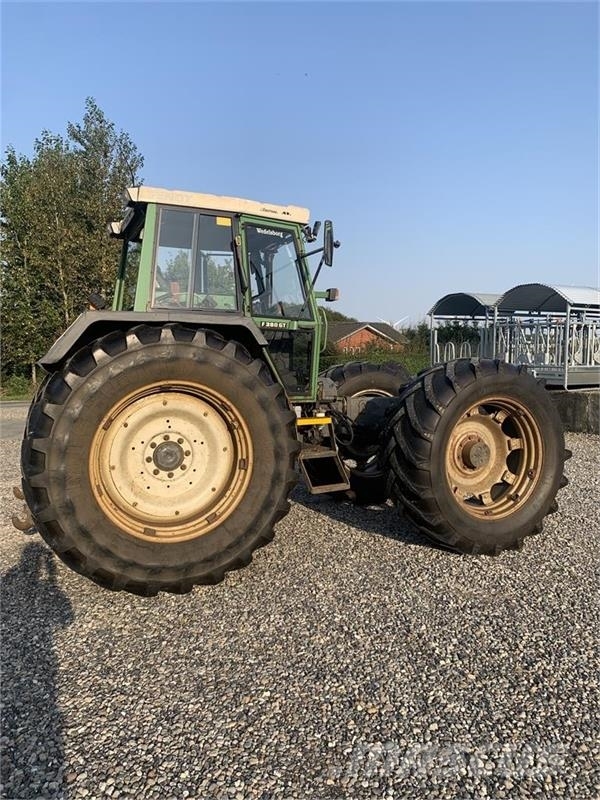 Fendt F380GT Traktoriai