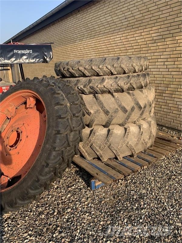 Fendt F380GT Traktoriai