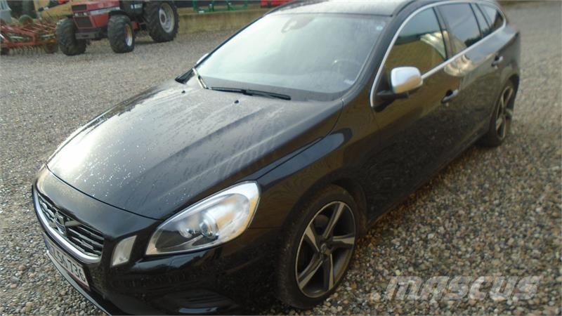 Volvo V-60 2,4 D5 R-Design Aut. 215 HK AWD  2,4 D5 R-Des Sonstige Landmaschinen