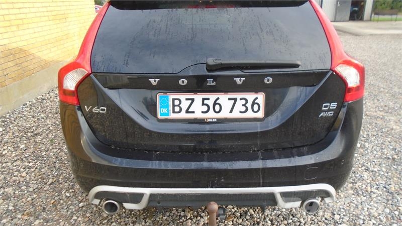 Volvo V-60 2,4 D5 R-Design Aut. 215 HK AWD  2,4 D5 R-Des Sonstige Landmaschinen