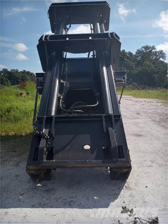 CAT V900 Container handlers