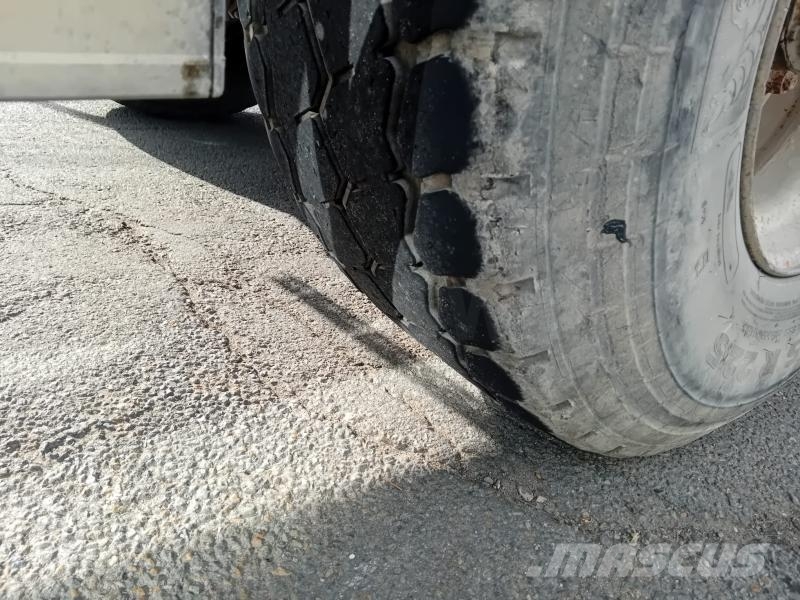 Benalu Non spécifié Kiper poluprikolice