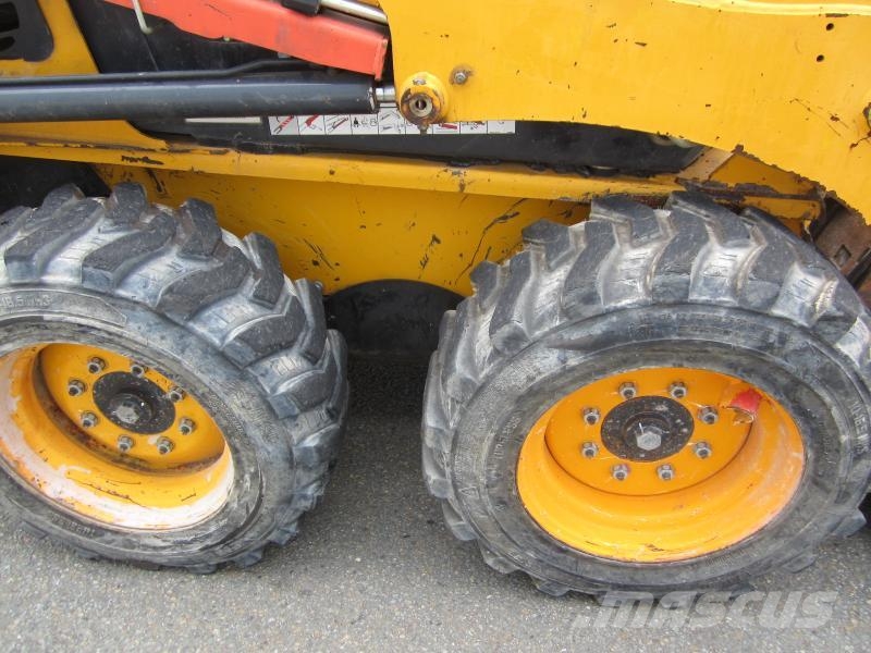 Bobcat S450 小型装载机