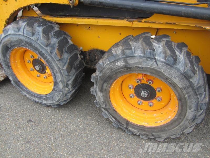 Bobcat S450 小型装载机