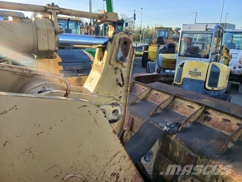 CAT 963 Верижен товарач