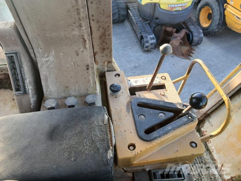 CAT 963 Верижен товарач