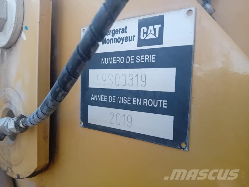 CAT 972K Kolesové nakladače