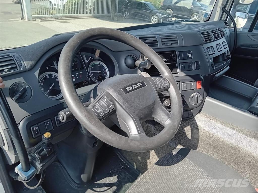 DAF CF Sadulveokid