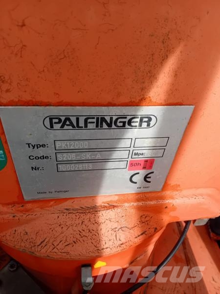 DAF CF75 310 Tipper trucks
