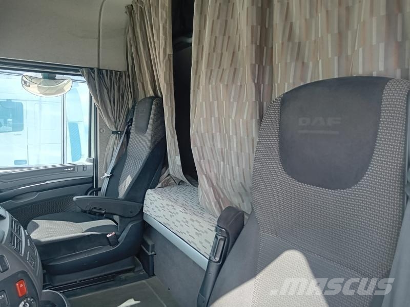 DAF XF 460 曳引機組件