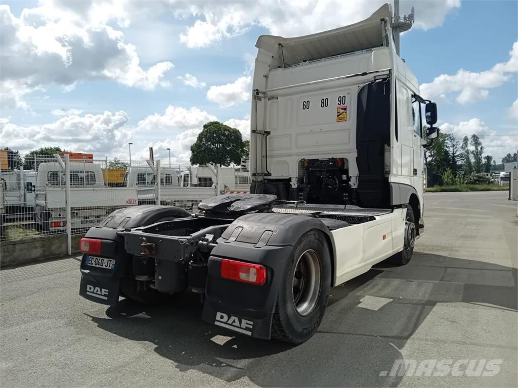 DAF XF 460 Vetopöytäautot