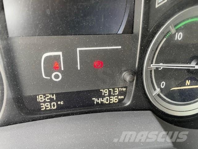 DAF XF105 460 وحدات الجر