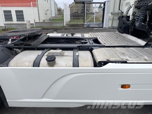 DAF XF105 460 وحدات الجر