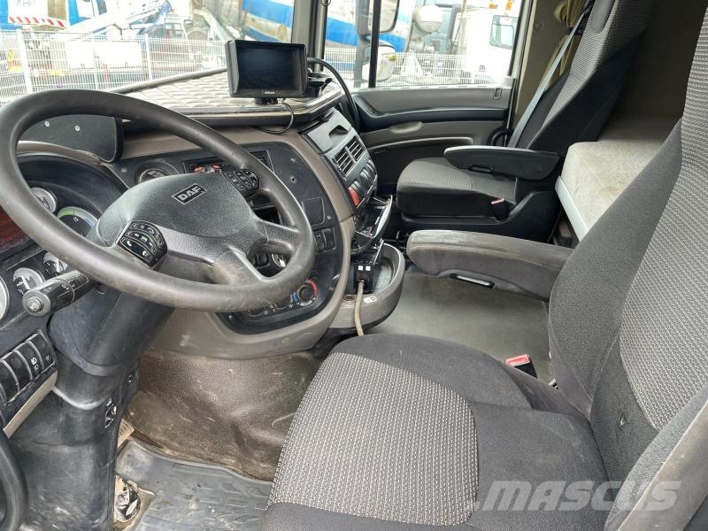 DAF XF105 460 起重可拆卸式卡車
