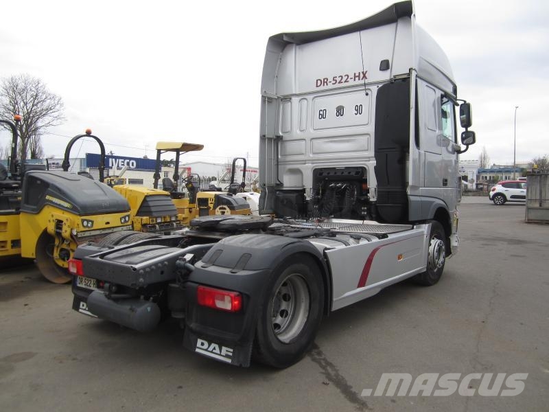 DAF XF105 510 牵引车