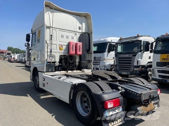 DAF XF105 510 牵引车