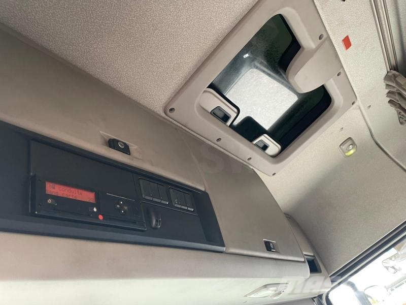 DAF XF460 Tractor Units