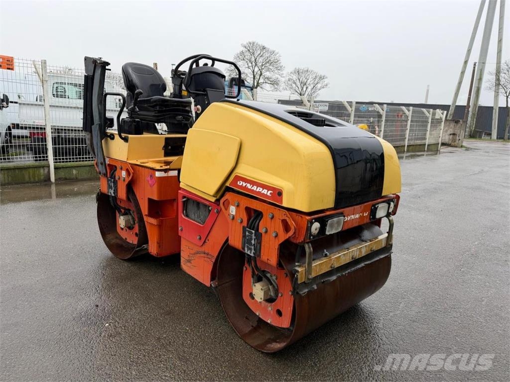 Dynapac CC1100 Compactoare sol