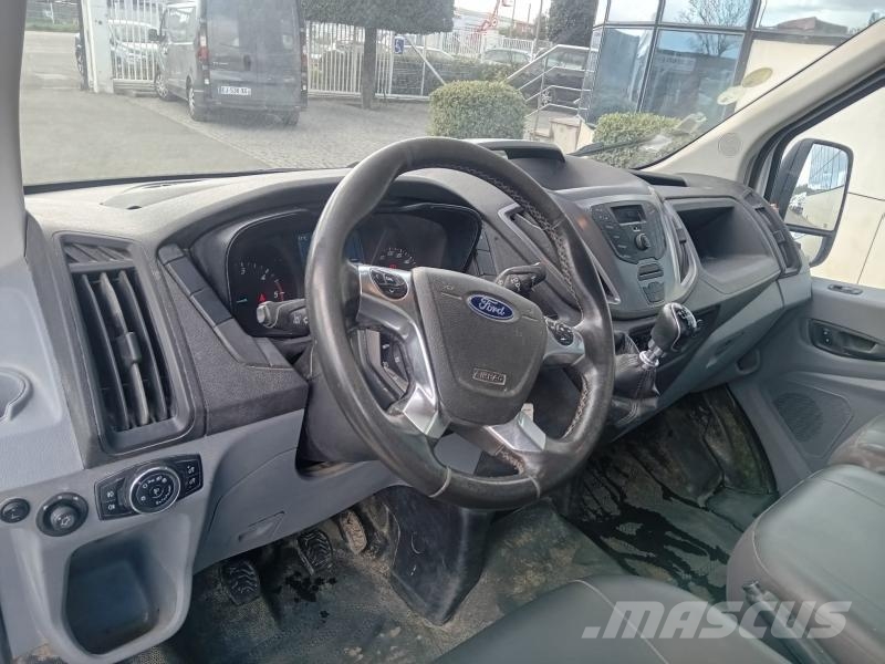 Ford Transit ピックアップ/ドロップサイド