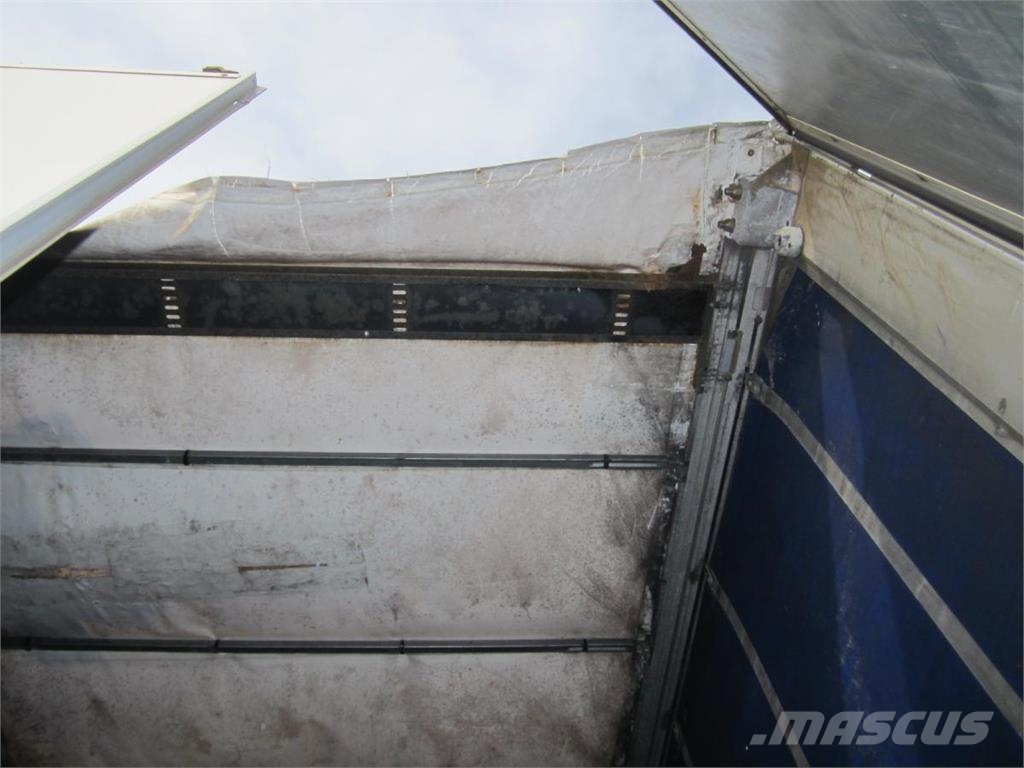 Fruehauf Non spécifié Tents puspiekabes