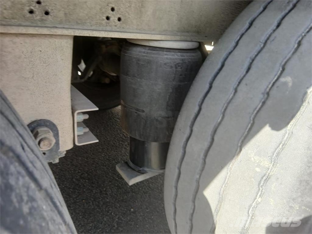 Fruehauf Non spécifié Vlakke laadvloeren