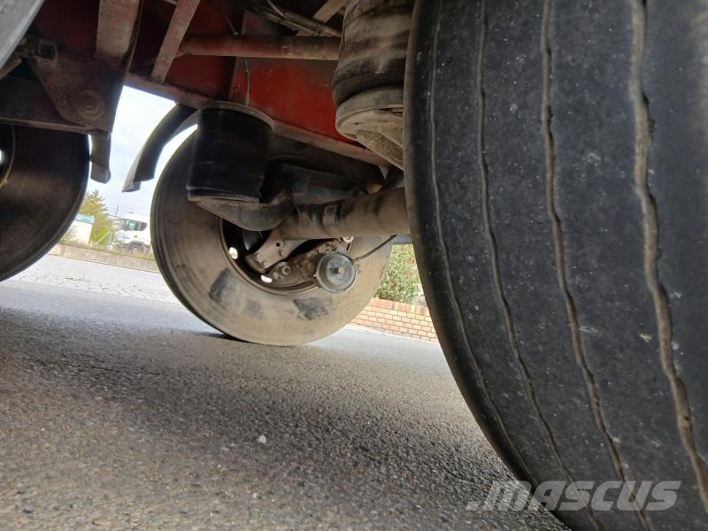 Fruehauf Non spécifié نصف مقطورات مسطحة / مفصلية الجوانب