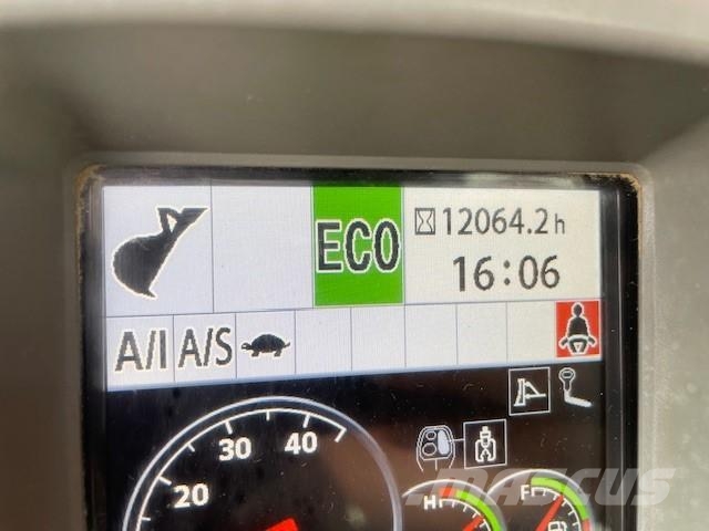 Hitachi ZX140W-5B حفارات بعجل